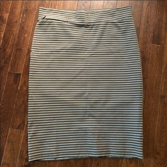 Toad&Co Dresses & Skirts - Toad&Co Green Stripe Stretchy Transito Skirt M EUC